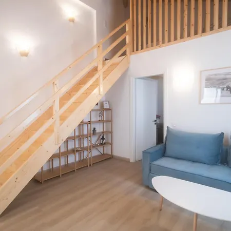 Апартаменты Old Town Lofts